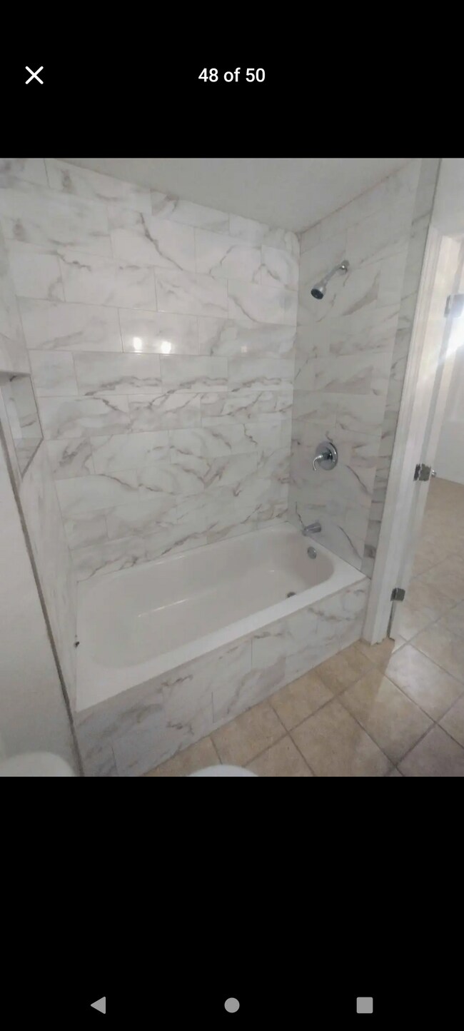 Building Photo - 635 N Nova Rd