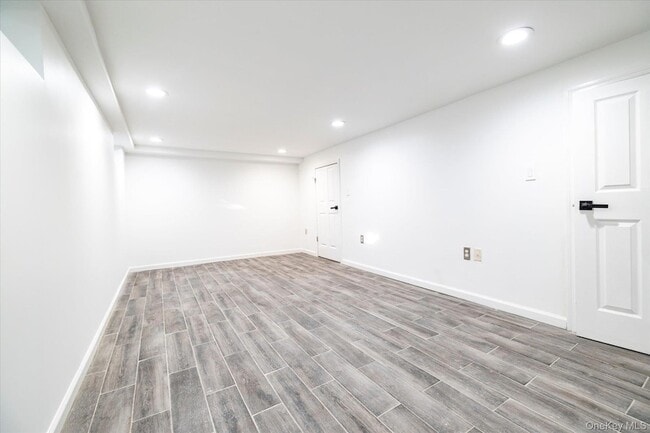 Building Photo - 5 Prospect St