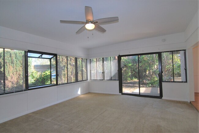 Building Photo - Beautiful 3-Bedroom Home with Pool, Spa & 3-Car Garage in Orange