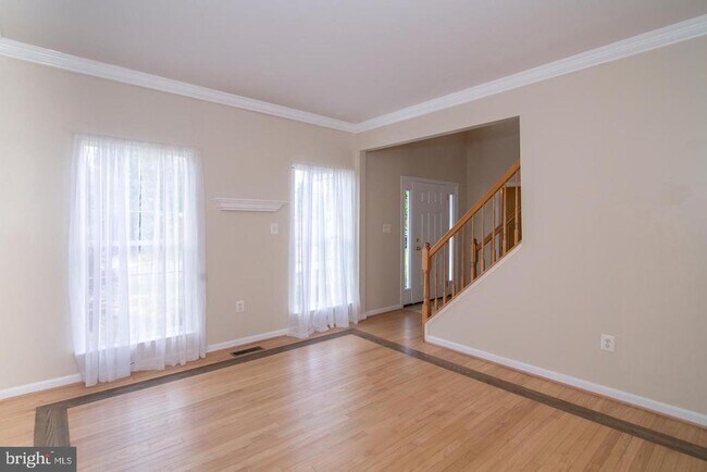 Building Photo - 3018 Desert Palm Ct