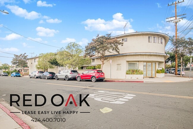 Building Photo - 1365 Orange Grove Ave