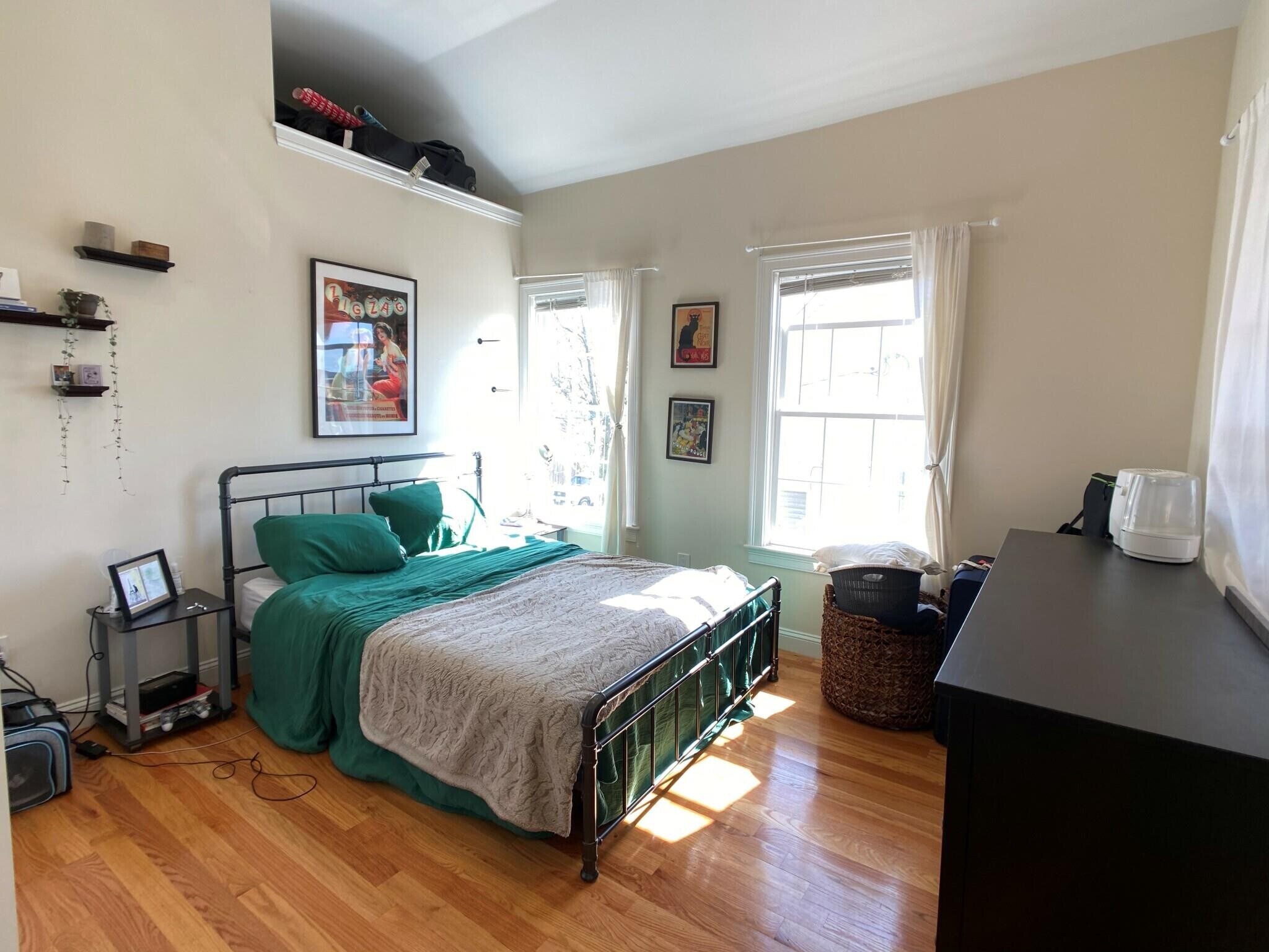 Building Photo - 14 Flint St