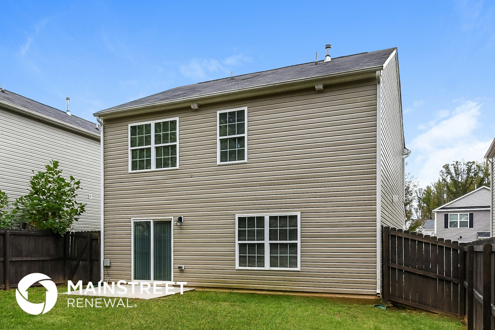 Building Photo - 4455 Oak Pointe Dr