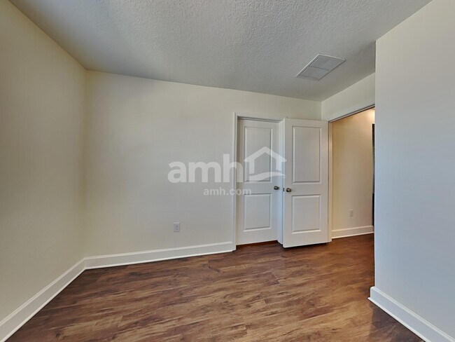 Building Photo - 16706 Cheyanne Ct