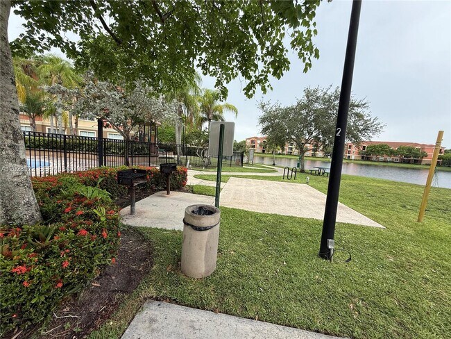 Building Photo - 4704 SW 160th Ave