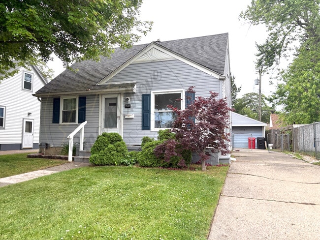 Primary Photo - 25871 Oakland St