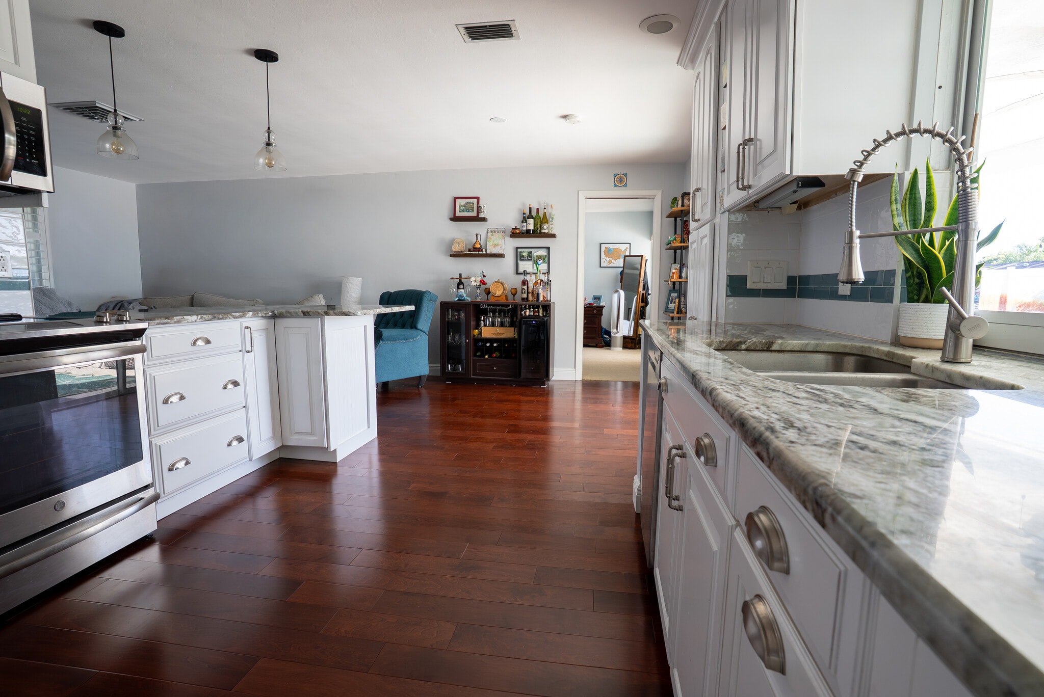 Kitchen - 8679 Merrimoor Blvd