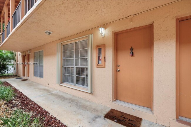 Building Photo - 7241 Miami Lakes Dr