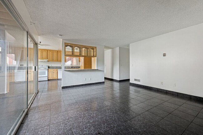 Building Photo - 5462 Adobe Falls Rd