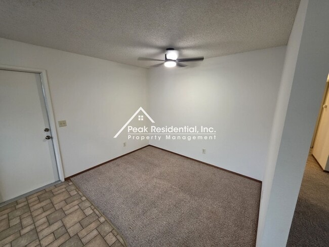 Building Photo - Charming 3bd/2ba Citrus Heights Home