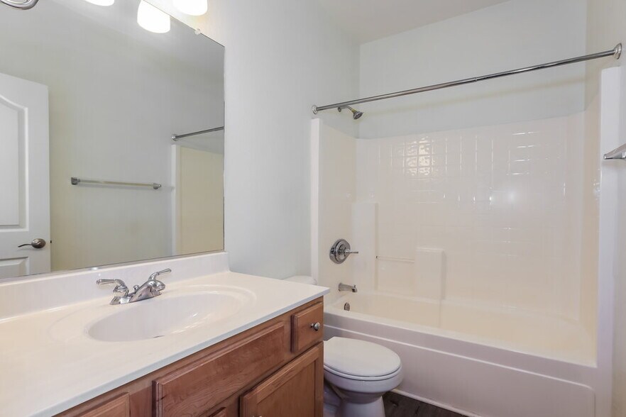 Building Photo - 13587 W Tara Ln