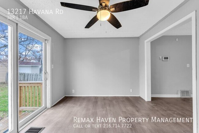 Building Photo - 13217 Havana Rd, Garfield Hts - Spacious 3...
