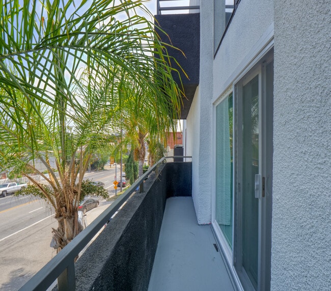 Building Photo - 223 N. Alvarado Street