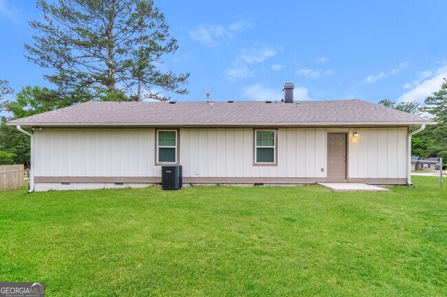 Building Photo - 6664 Branch Dr