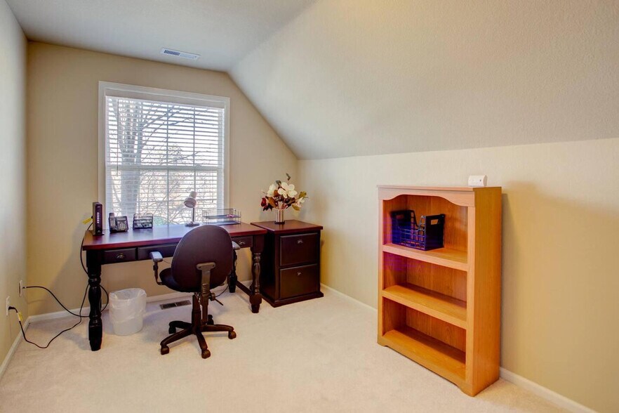 Building Photo - 2102 S Sherman St