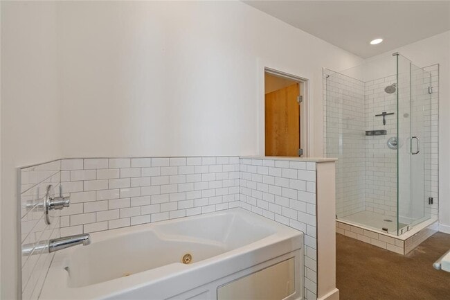 Building Photo - 5334 Sendero Hills Pkwy