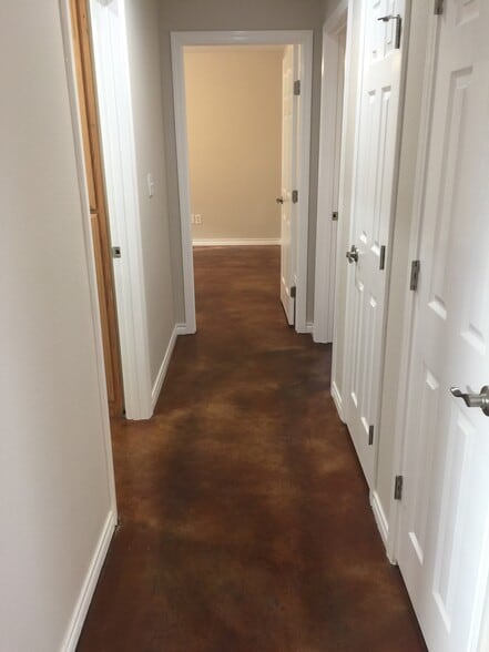 Building Photo - 2146 Cedar Vly