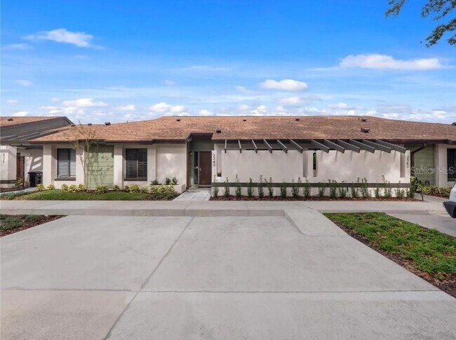 Building Photo - 2340 Sun Valley Cir