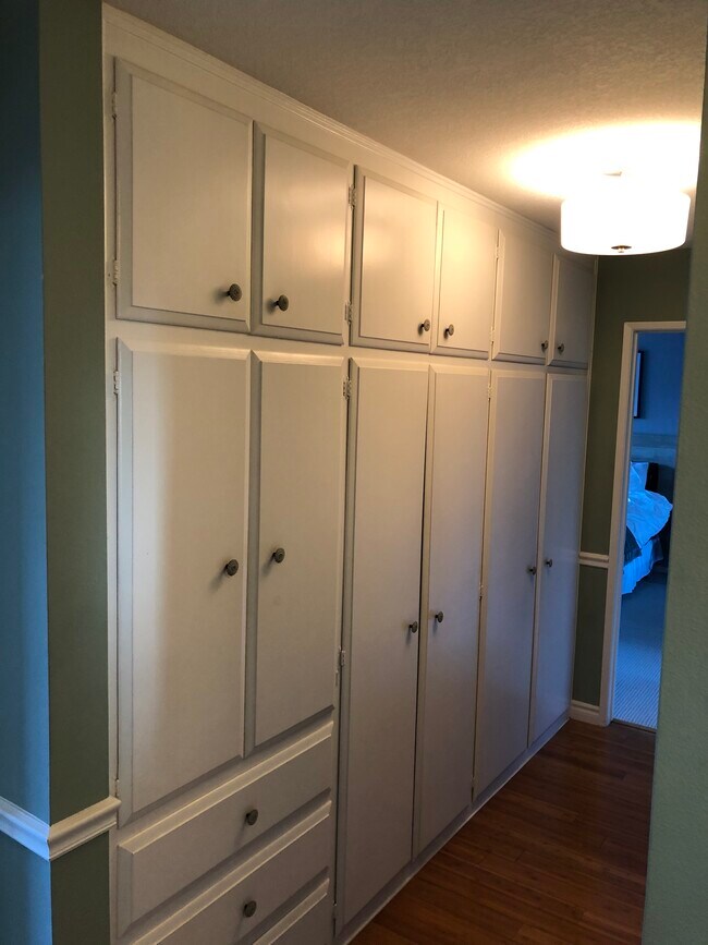 Hallway Storage - 2131 E 1st St