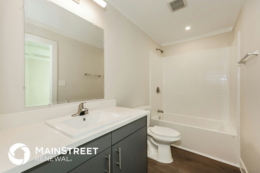 Building Photo - 2108 Belzise Terrace