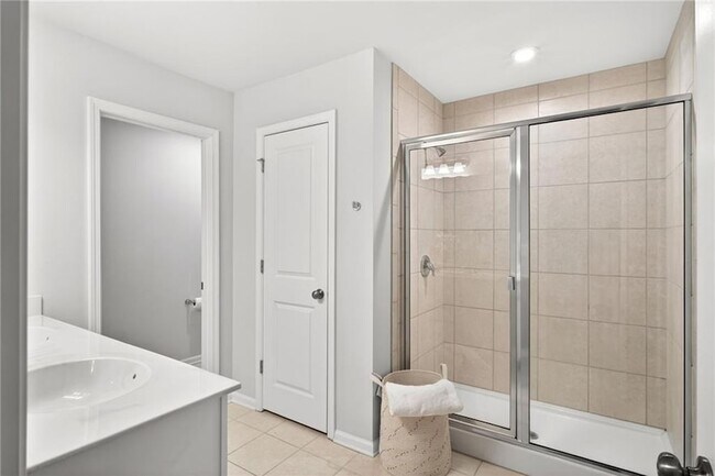 Building Photo - 5377 Fountainhead Ln
