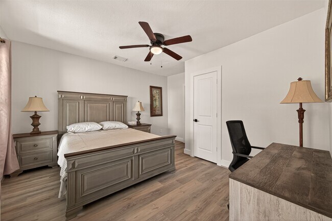 Building Photo - 4309 Beggs St