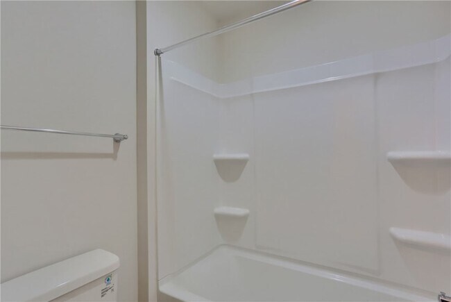 Building Photo - 122 Scotland Ln