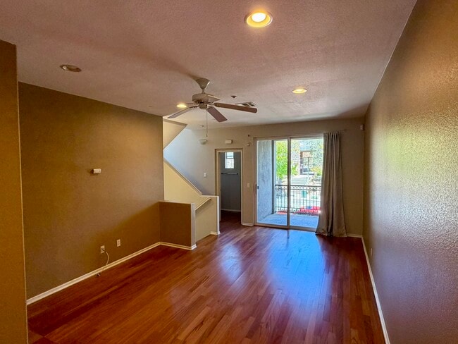 Building Photo - 1267 Elfin Forest Rd E