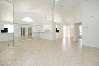 Building Photo - 10201 Regent Cir
