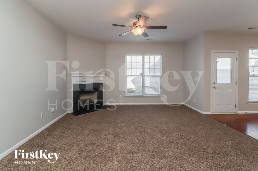 Building Photo - 13828 Connell Green Dr