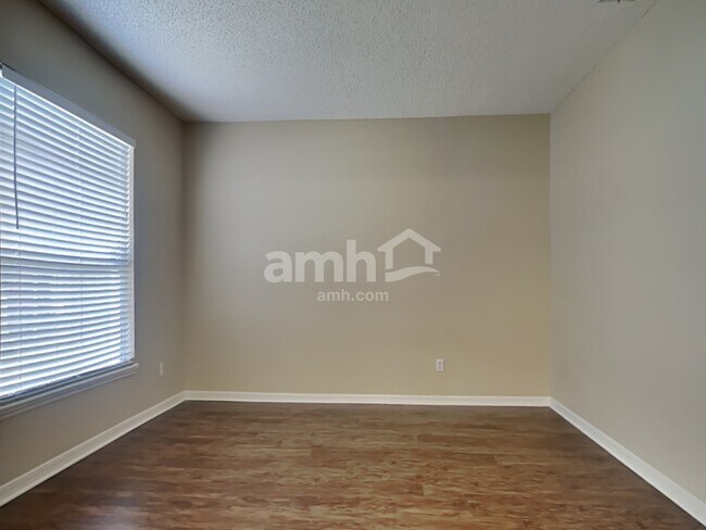 Building Photo - 3634 Meadowgreen Ln