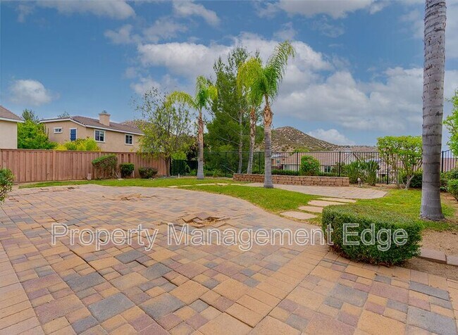 Building Photo - 32042 Freesia Ct