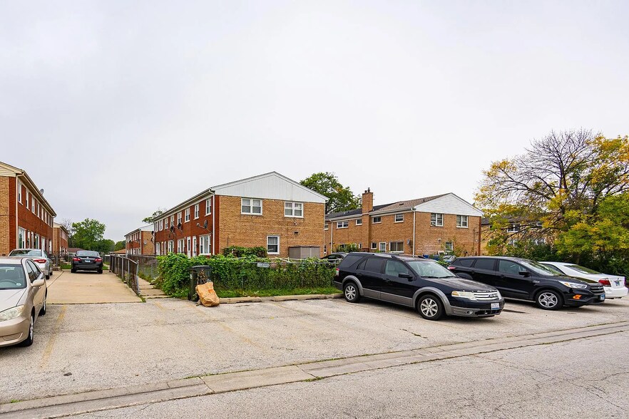 Building Photo - 9543 Sumac Rd