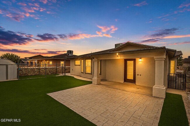 Building Photo - 14124 Honey Point Dr