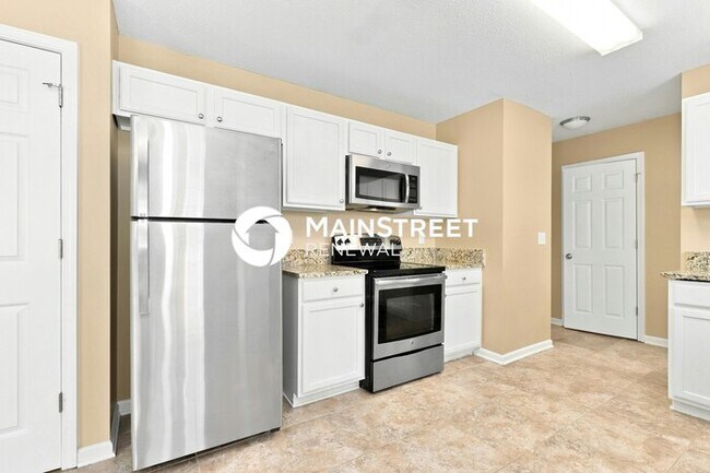 Building Photo - 3 Bedroom Pet-Friendly Home in Browns Summit, NC with Main Street Renewal