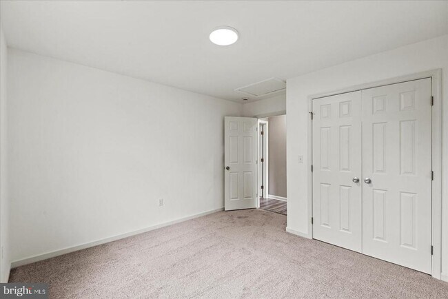 Building Photo - 914 Old Rixeyville Rd