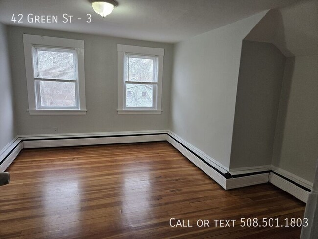 Building Photo - 42 Green St-3