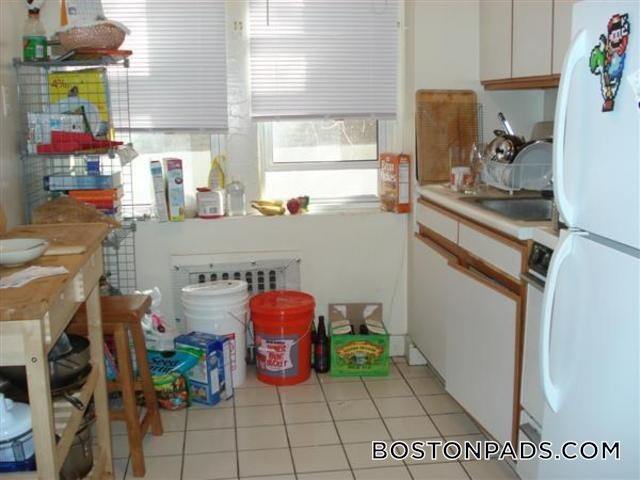 Building Photo - 103 Gordon St