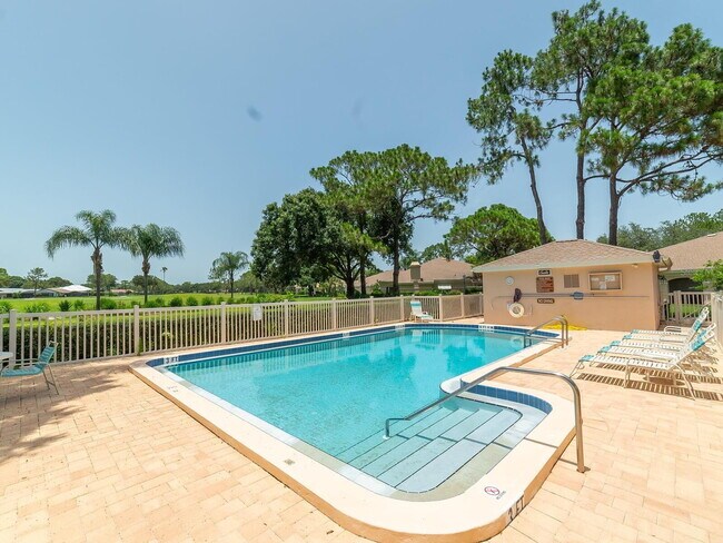 Building Photo - Gorgeous Meadows Rental! Furnished with garage!