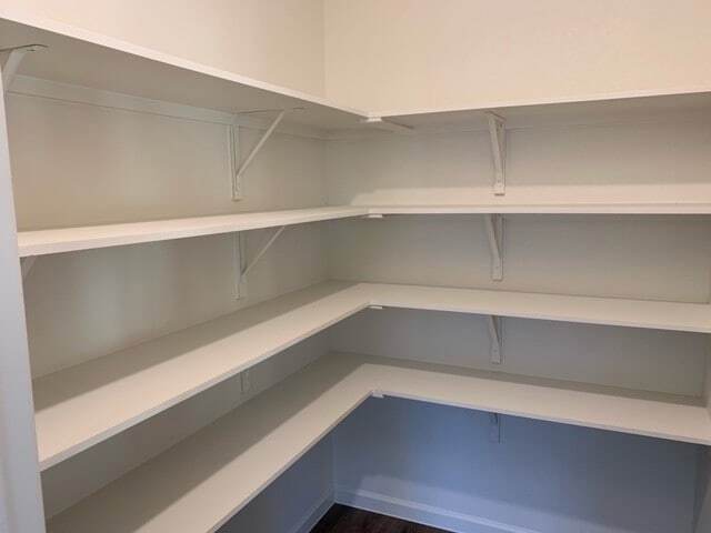 Building Photo - 604 Indian Creek