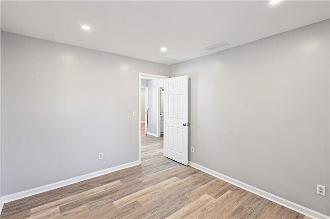 Building Photo - 7005 Magnolia Park Ln NW