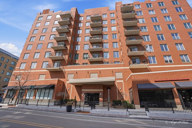 Building Photo - 515 Main St