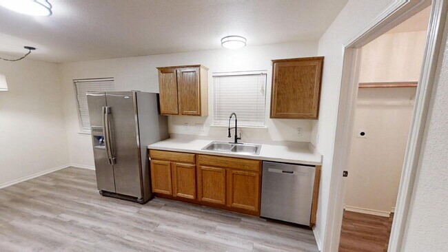 Building Photo - "Spacious 4-Bedroom Retreat with 2 Full Baths in Charming Nolanville!"