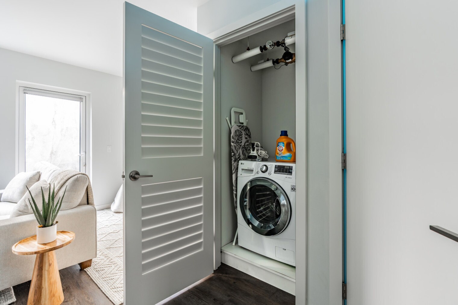 Building Photo - 320 Queen Anne Ave N