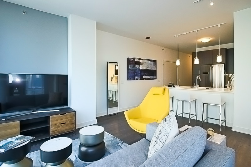 Building Photo - 455 N Park Dr