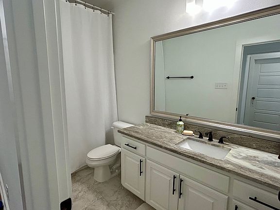 Building Photo - 549 Gadwell Dr