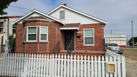 Building Photo - 1448 Rice St