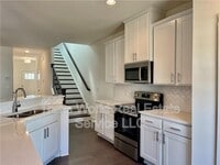 Building Photo - 159 Auburn Run Ln