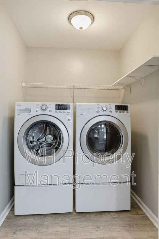 Building Photo - 572 Preakness Cir
