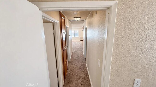Building Photo - 23040 Pheasant Dr